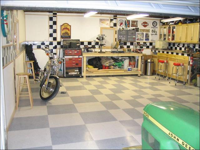 Pimped Garage 1